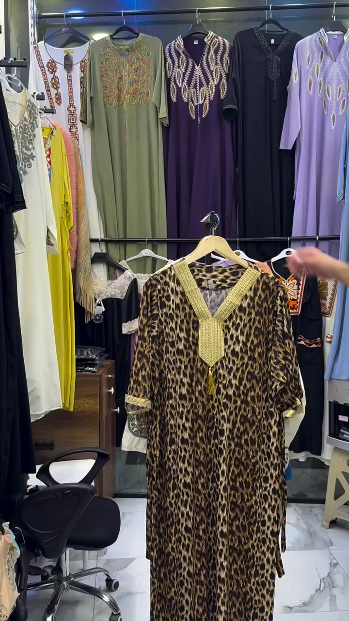 العنوان-خانقين-شارع المزرعه-مجمع روتانا الطابق الثاني

موديل اليوم مطعم بالتايكر متوفر ب(3) درجات سعره فقط(10) الف

موجود داخل كوزمتك (ناز) 🩷

يوجد توصيل داخل خانقين وجميع محافظات العراق

للستفسار مراسله الصفحه او الاتصال ع الرقم التالي(***********)
