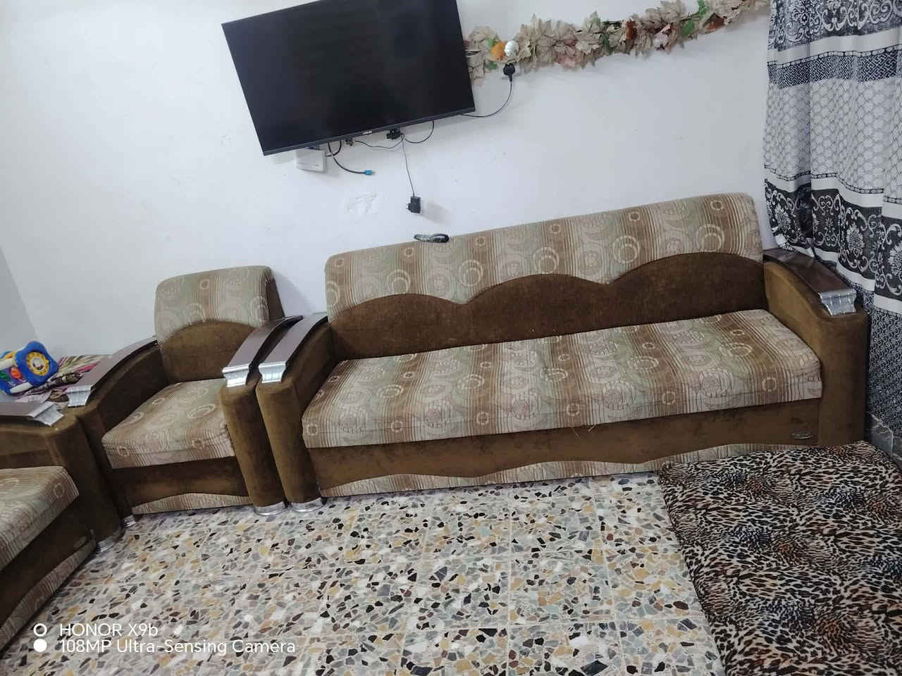 السلام عليكم للبيع طخم نضيف حيل مابي اي عيب
5 قطع 2 اكبار 2 اصغار 1 وسط
السعر على خاص


**إذا كنت صاحب هذا الإعلان وتريد حذفه لأي سبب، رجاءا أرسل رسالة إلى الدعم الفني**