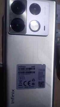 موبايل نوعية انفنكس جديد مستعمل شكم يوم ضمان الشركه موجود كارتونه جديد...