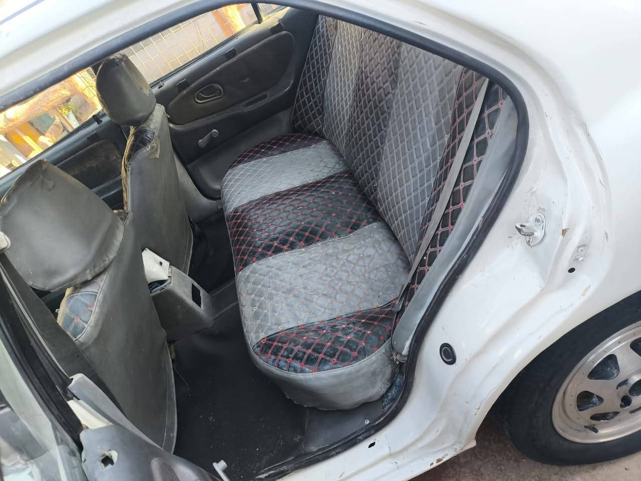 بروتون مديل 2002 سنويه بااسمي سياره مصبوغه عام تبريد شغال وتدفه كهربائيات سياره شغاله سعر 37 ورقه هذه رقمي بي واتساب غير متواجد في برامج تواصل بس واتساب موجود  ***********
