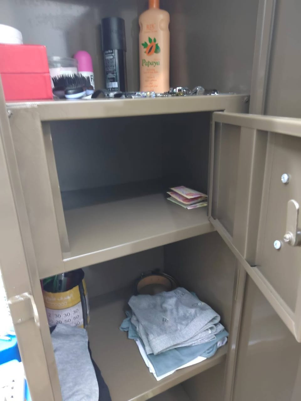 لوكر حديد ابو القاصه /جديد / للبيع للبيع السعر 80 وبي مجال مراسلتي للراغبين 
🚨🇮🇶🚨🇮🇶🚨🇮🇶🚨🇮🇶🇮🇶🇮🇶🚨🇮🇶🚨🇮🇶🚨🇮🇶🚨


**إذا كنت صاحب هذا الإعلان وتريد حذفه لأي سبب، رجاءا أرسل رسالة إلى الدعم الفني**