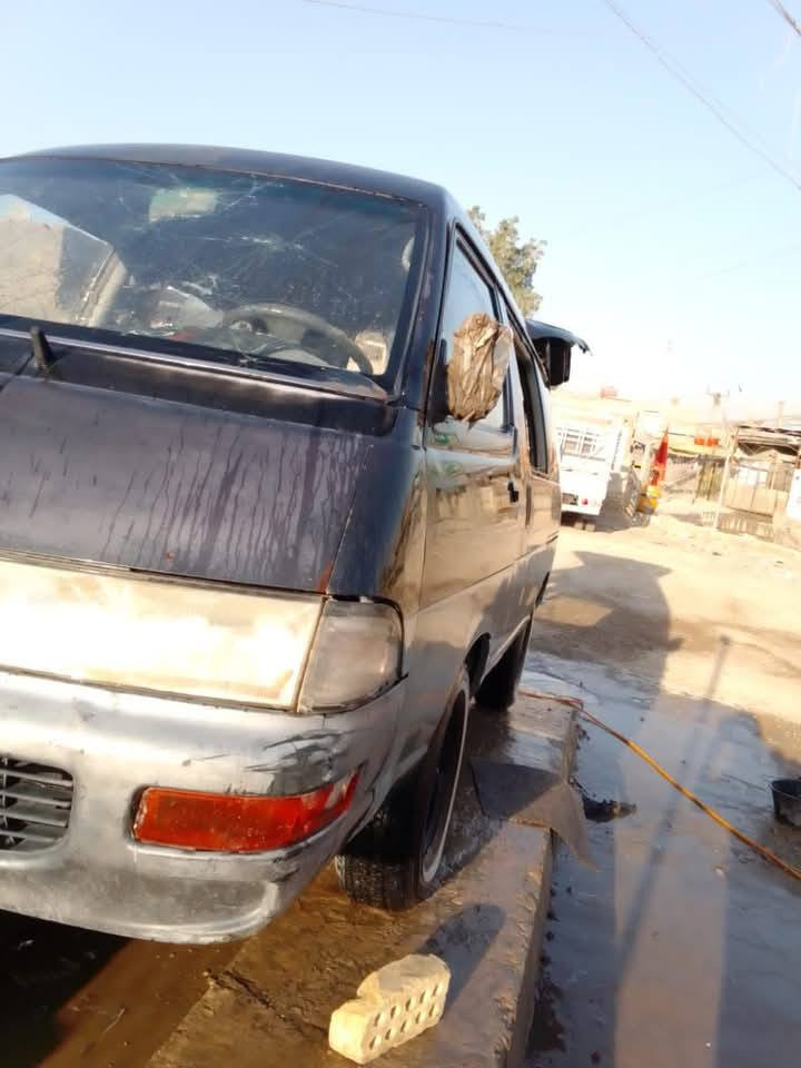 سلام عليكم...
فارة 92 نجف حمل سنوية نافذة
سيارة صبغ شركة فقط الحجل الرصاصي 
مكينتها فور أس أوتماتيك؟
مكانها بغداد
مراوس .. فقط
***********
