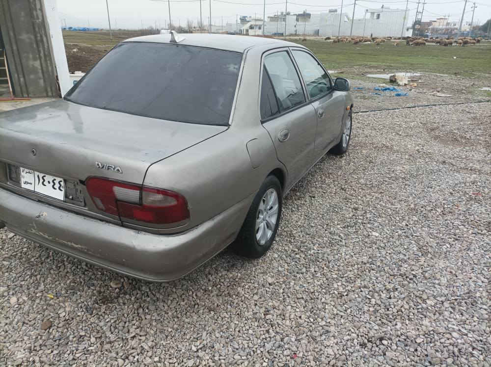 پرۆتۆن مۆدێل 2002سەنەوی ئەوخوارەی لەگەڵە،مەکینەی بیلادە،کارەبای کامل مەزبوتە فڵچەوتەنجیلوموکەبەرەی کامل مەزبوتە،چوارتایەوویلی تازەیە،پێشودوای تازەداگیراوە،پێشودوای کەپسە لێدراوی نیە،زۆرخاوێنە ماڵی دۆستە،بەنزین زۆرکەم سرف دەکات،نرخی 14گەڵاوکەمێك مەعامەلە،.ژ.م *********** السليمانية, العراق
