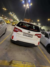 سورنتو2015كويتي مكفوله وفول الفول جديده كلش احله من الصور السعر215وبيه...