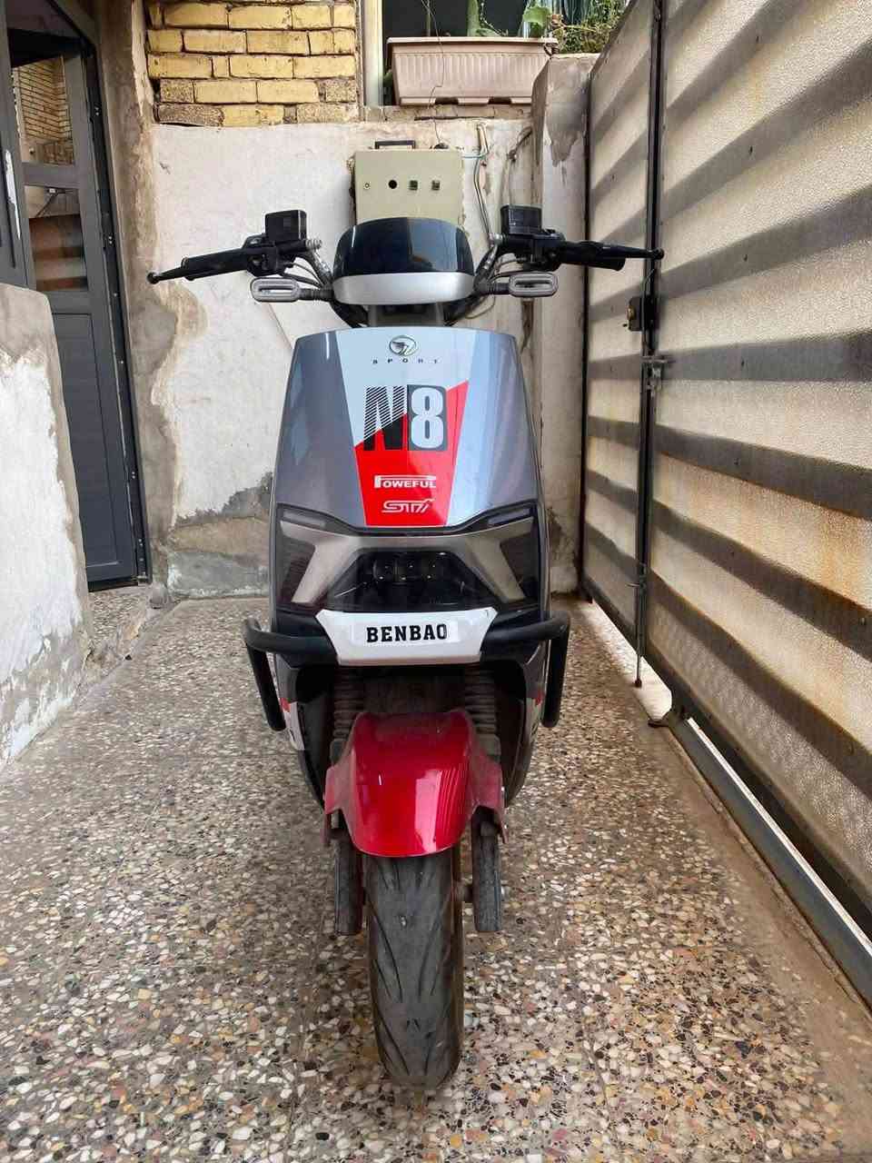 سكنس شحن ماركه N8 سته بطاريات مستخدمه قليل اخت الجديده اربع سرع بگ R توقف P  بريكات هايدروليك امامي خلفي تاير حجم كبير سعرهة 725 الف مكاني ب📍بغداد ابو غريب الزيتون 
واتساب *********** هـ ***********
