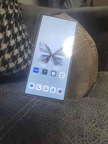 سلام عليكم ريد ماجك 9 ذاكره512. جهاز نضيف جدان كرتونه موجوده عنواني بغداد سعر 600الف بي مجال بصيط شراي رقم ***********
