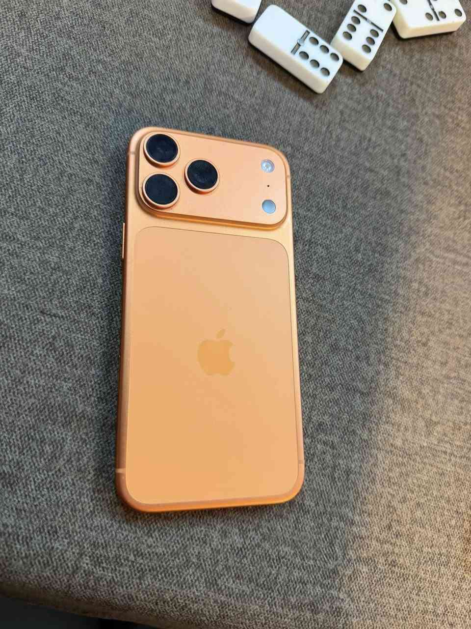 ايفون ١٧ برو ماكس
بطاريه ١٠٠ 
ذاكره ٢٥٦ 
شريحه إلكترونيه  عربي شرق اوسط مو ياباني جهاز عربي  يجي يعني ماستر 
صار بي طخه بسيطه مبينه بل صوره  
جهاز نظيف فول وشوف سعره يجي أغلى من ياباني  وكم قطعه فقط  ملحقاته كامله 
***********
مكاني بغداد المنصور الداودي
