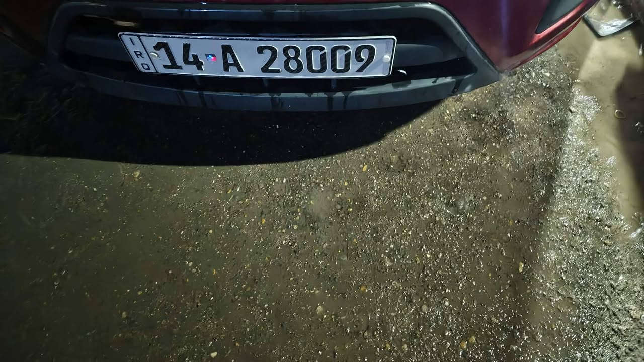 سلام عليكم
تيكو ٢٠١٣ للبيع فقط سياره مرتبه ونضيفه كير مكينه كهربائيات شغاله حداديه نص عمر دواخل وكشره كلش نضيفه سنويه لل٣٢ مكفوله من الحادث الرقم لجديد رقمها مشروع وطني راعيها بلعماره سياره بلعماره 
السعر ٤٥ 
***********
