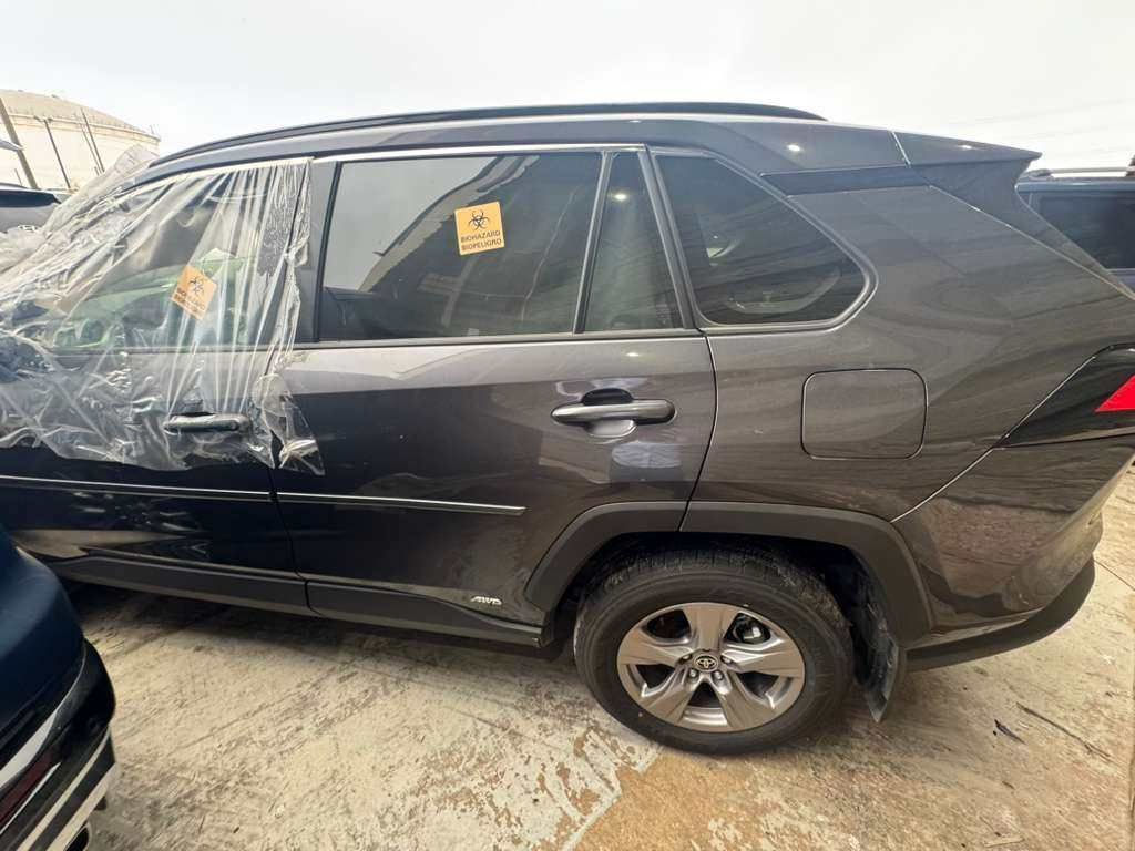 شهر تصل الحره راف هايبرد موديل 25 XLE حادث حلو السعر واصل الحره 163 تدخل شهداء لإتصال ***********
