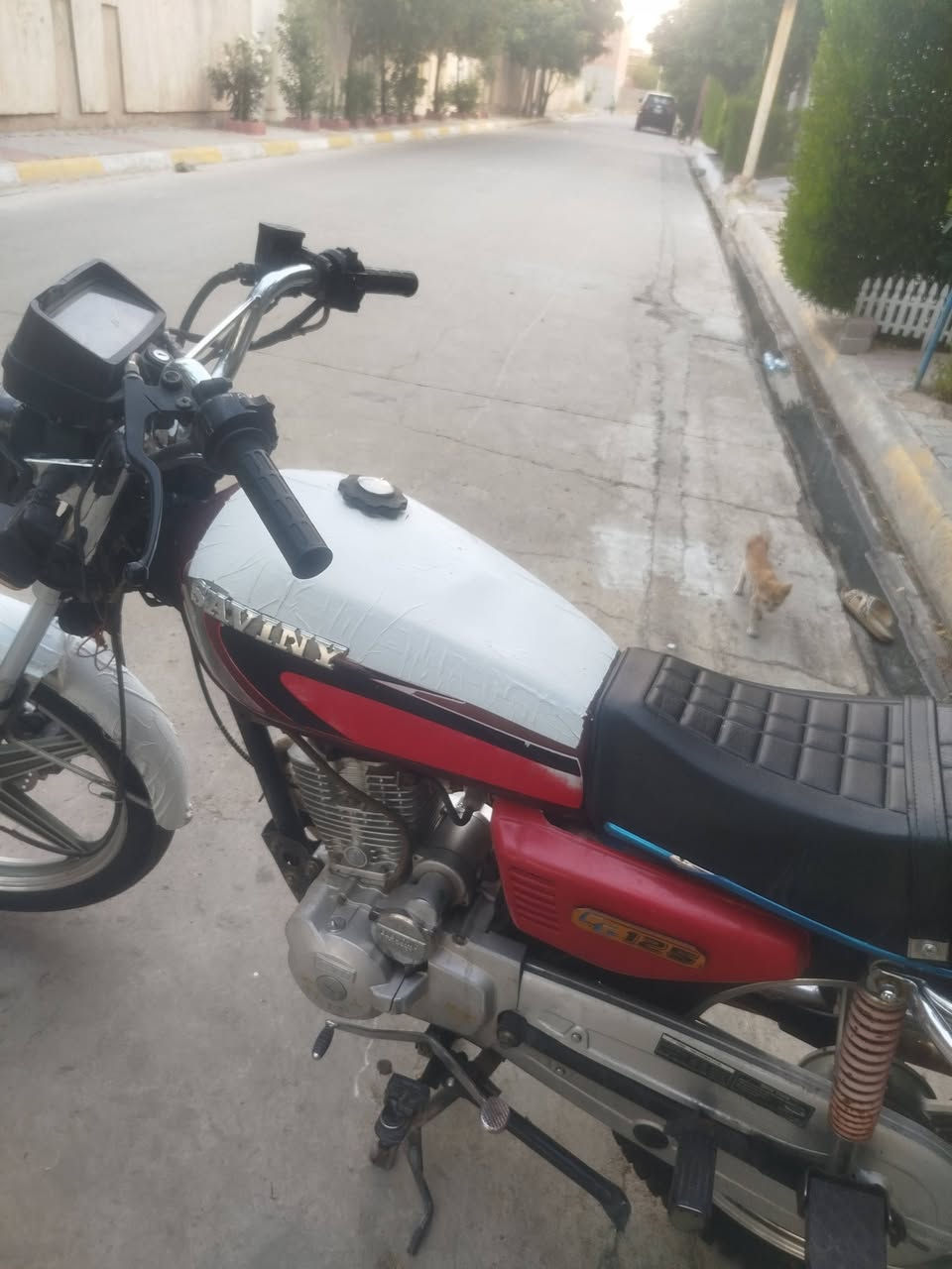 دراجه سافين للبيع موديل 20 دراجه نضيفه مكينه ما مفتوح شرط سعر 350 وبيها مجال ***********
