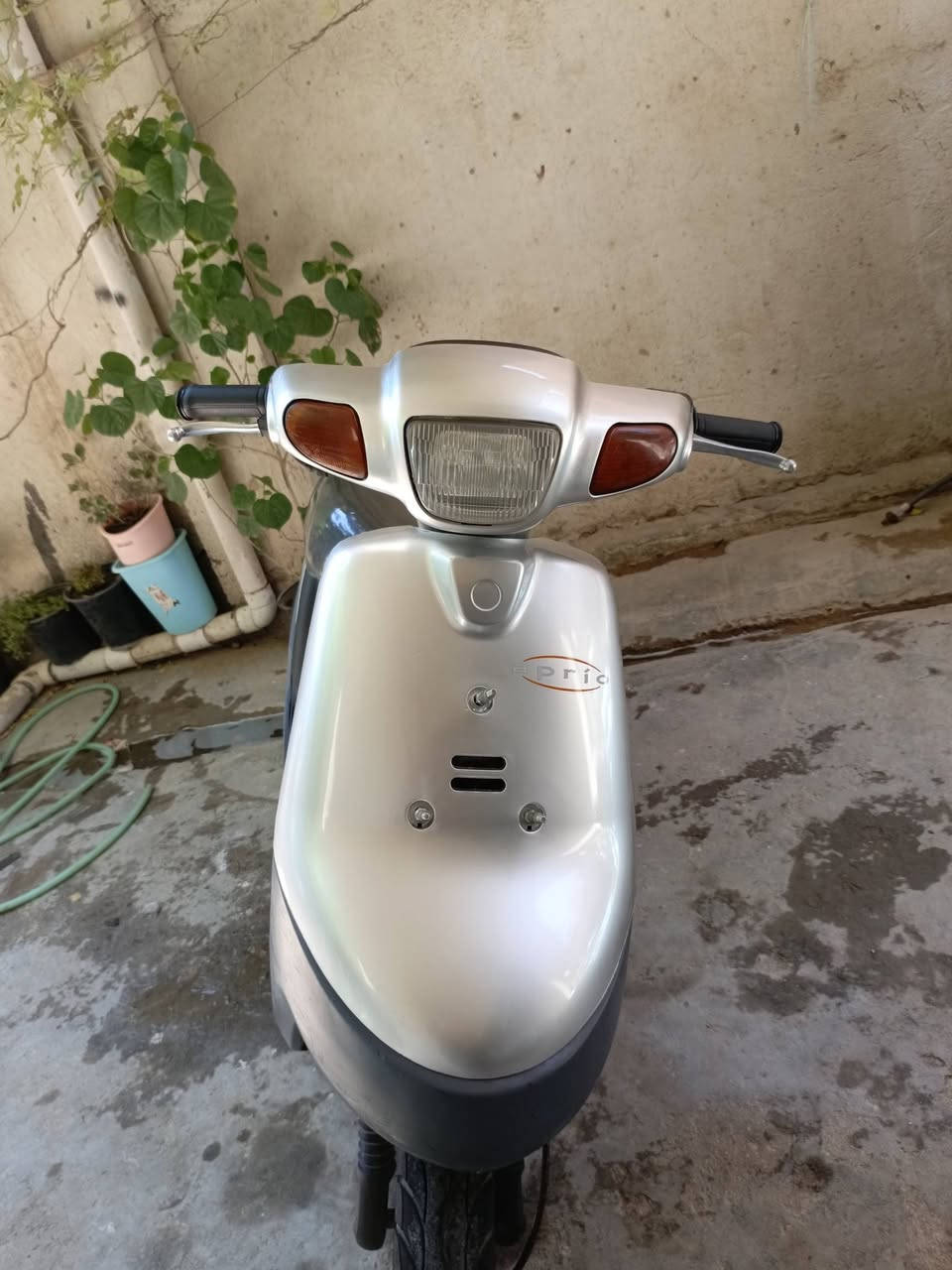بطه مديل 2003 دبل سكليتر نقصه باتري فقط مكينه ناعمه الدراجه شلعه وسرعه سعره 350 وبيه مجال ***********
