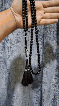 . سبحه  (📿)  يسر حجازي مكاوي  قديم  .
العدد 101 لبه  نضافه تامه  الوزن 39 غرام صافي  

………… تواصل خاص السعر والتفاصيل 
او تواصل واتساب او على رقم ***********

مكاني الناصرية الحبوبي مركز المحافظة 
يوجد توصيل كافه محافظات العراق. 🚛
