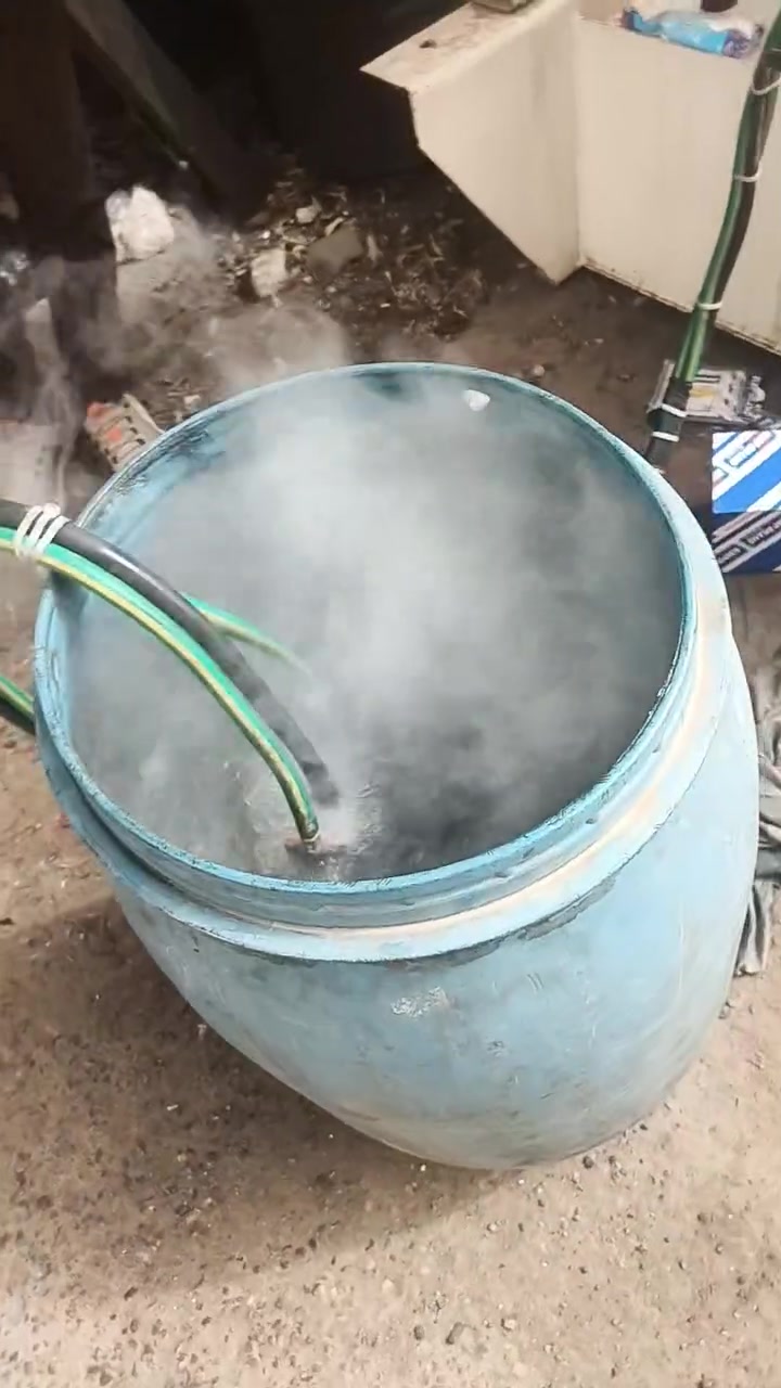 🔧 إدارة علوكي لصيانة المولدات العملاقة 🔧
خبرة وكفاءة في صيانة وتصليح المولدات الديزل بمختلف الأحجام والأنواع، مع توفير خدمات الفحص والصيانة الدورية وتشخيص الأعطال بأحدث الطرق لضمان أفضل أداء للمولدات.
✅ صيانة وإصلاح المولدات الديزل
✅ فحص وتشخيص الأعطال
✅ تبديل القطع التالفة
✅ صيانة دورية ووقائية
✅ خدمة سريعة وأسعار مناسبة
📍 إدارة علوكي لصيانة المولدات
📞 للتواصل والاستفسار: ***********
إدارة علوكي... خبرة وثقة في عالم المولدات. ⚙️🔩
