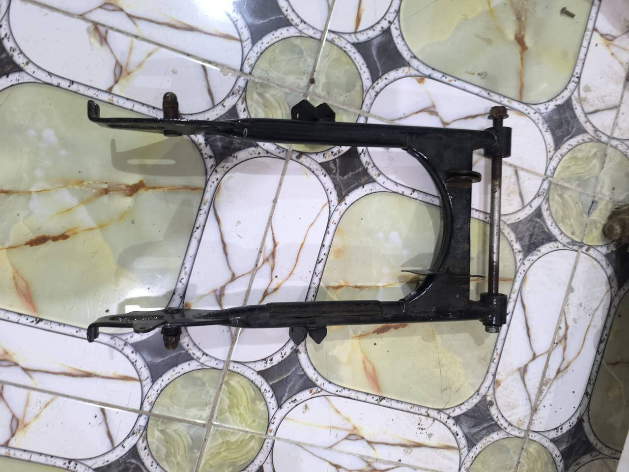 ــ شاصي نامه بوري ضعيف شلامجه ادوات ب100
ــ الدرع ب15
ــ صدر كامل كدام ب35
ــ تانكي ب10
ــ ماشه ب10الاصلي
ــ ويل خلفي ب15
ــ مكاني سفوان ***********
