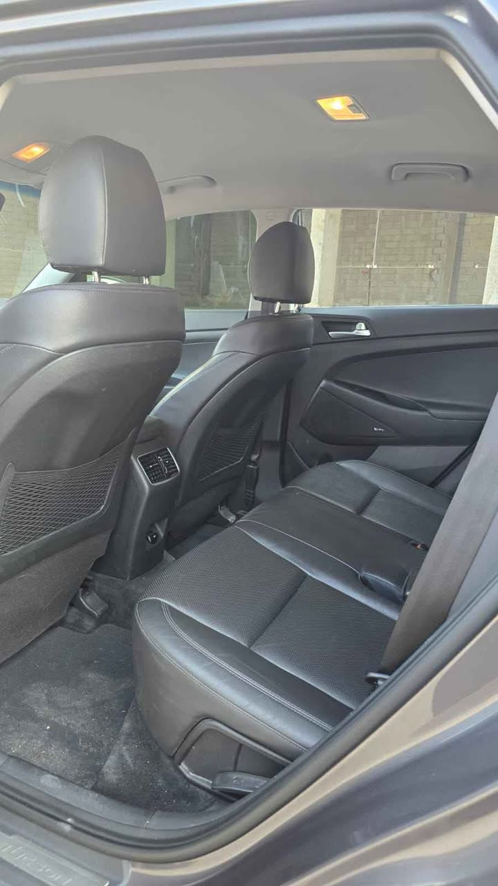 توسان 2021 فول مواصفات 
وارد امريكي منفيس تترقم جميع المحافظات 
حادث جدا بسيط 
السعر 18500 وبيه مجال 
***********
مكانه رمادي الرمادي, الأنبار
