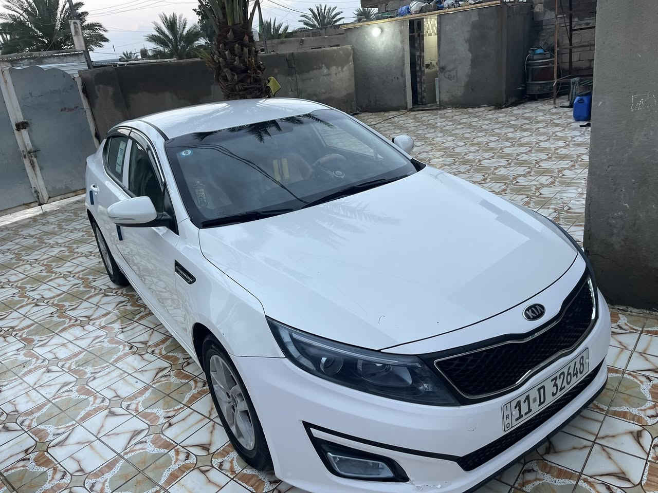 كيا اوبتما موديل 14خليجي بها بارد قليل شبر بجهه السايق باب العبري محرك مفتوح لاتنقيص لاتبخير سياره حلوه ونضيفه وأحلى من الصور رقم بغداد بااسمي تحويل ثاني يوم السعر 145وبيها مجال مكاني الكوت الاحرار الاتصال والاستفسار ع الرقم ***********
