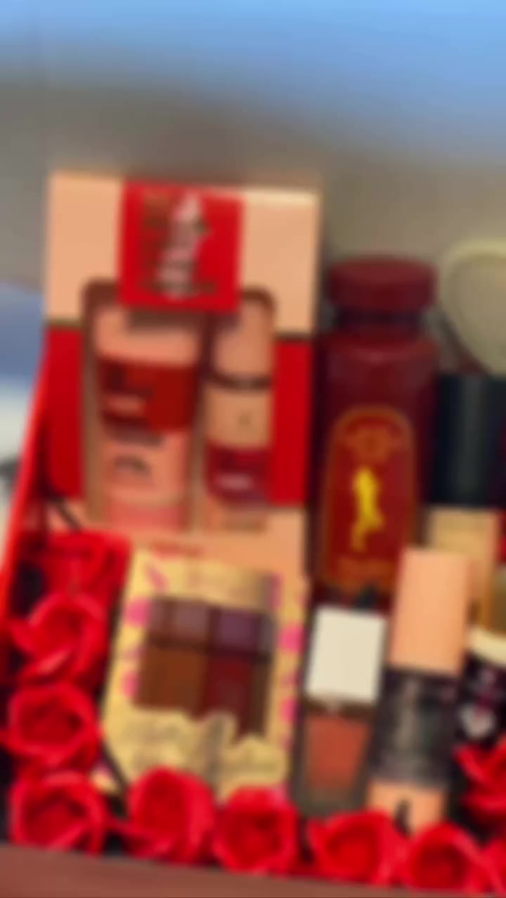 لأنها تستاهل تنحب كل يوم مو بس بعيد الحب 💖✨
بوكس أنوثة ودلال يجمع كلشي يخليها تلمع ✨🌸

عطر 212 Hello Lady يفوح نعومة وجاذبية 💕
مسك Very Sexy Now إحساس أنثوي دافئ 🔥🌷
مجموعة ميكب كاملة حتى تكون إطلالتها تخطف الأنفاس 💄👑
قلوسات مات بألوان تجنن 💋
فاونديشن + بلاشر حتى بشرتها تصير مثل الحرير 🤍✨
ومحاط بورود حمر حتى الحب يكون واضح بدون كلام 🌹❤️

هدية مرتبة، فخمة، وجاهزة حتى تخلّيها تبتسم من قلبها 💘
إذا تحبها صدك… هذا البوكس يحچي مكانك 😍

الاستفسار و الحجز مراسلات الصفحة
يوجد لدينا توصيل الجميع محافظات العراق ٤ الاف 🚘

#البصرة_الحله_الموصل_كربلاء_سامراء_الرمادي_دهوك_كركوك_الاعظميه_زيونة_الكرادة_المنصور_الرواد_كورنيش_الزوراء_ 
#الموصل_العراق_بغداد_البصرة_النجف_الموصل_سولف_سوالف_مصلاوية_عتيقة_موصل_انستا_لمتنه_مصلاوي 
#ديالى_ذي_قار_المثنى_القادسية_البصرة_واسط_الانبار_صلاح_الدين_الموصل_ميسان_بغداد_اربيل_السليمانية_دهوك_كركوك_كربلاء_النجف_نينوى


**إذا كنت صاحب هذا الإعلان وتريد حذفه لأي سبب، رجاءا أرسل رسالة إلى الدعم الفني**