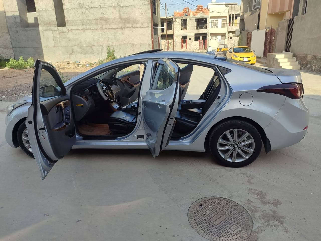 النتره ١٤ للبيع فول مواصفات محرك 1800 بسمي تحويل مباشر مكان السياره بعقوبه قرب كورنيش ديالى للتواصل والاستفسار من خلال الرقم ***********
