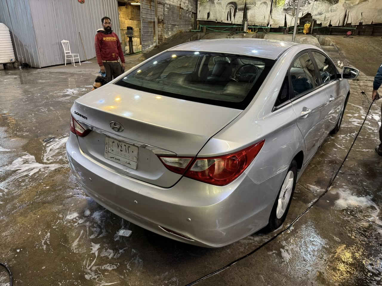 سوناتا2013وارد كوري رقم بغداد السياره ما ناقصه شي جاهزه تخم تاير جديد كير محرك خير من الله فلنجات دسكات كله جديده السعر 112وبيه مجال 
الاستفسار***********
