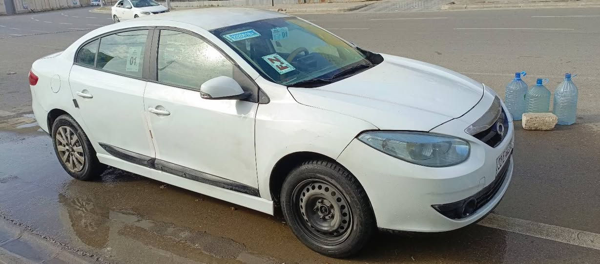 سيارة رينو فلونس للبيع او مراوس
موديل 2016 بسعر مناسب جدا جدا بسعر فكترا
تبريد 
كير اوتو
مكينة كير نيسان سنترا بلاد
السيارة صبغ عام مكلوبة ومصلحة
تبريد ثلج 
فحص وعزة جديدة 
سنوية مجدده لحد سنة 2031
السيارة بأسمي 
مكاني كركوك 
السعر 44
للمعلومات الاتصال بالرقم *********** كركوك, العراق
