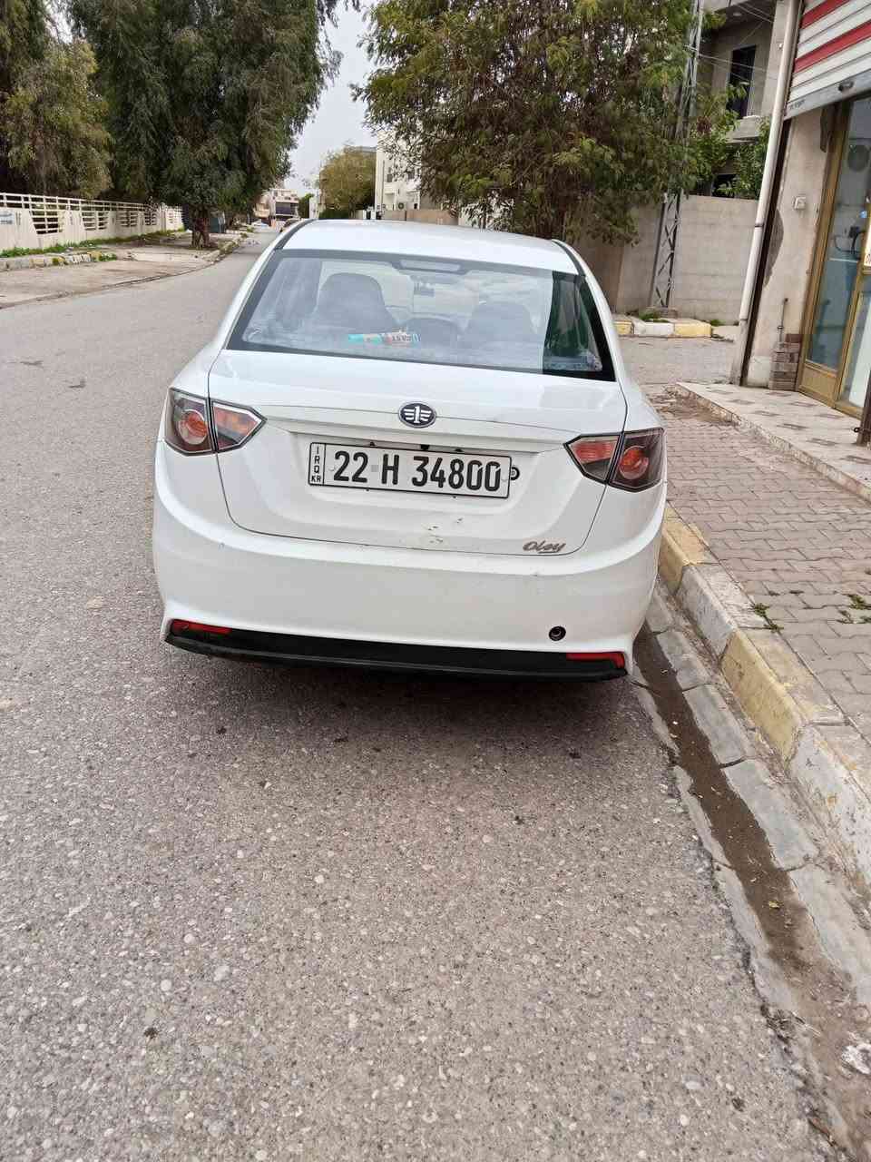 سلام عليكم فاو أولي موديل2013 رقم اربيل دولي السنوية لحد 28 السيارة بها جاملغ طرف سكن وبونيد بدون دواخل كير ومحرك بالشرط
ما بيه اي نقص تبريد تدفئة شغال بدون عيب كير اتوماتيك كير ومحرك بلادي السيارة على البلاد 
للاستفسار اتصال على 
***********
