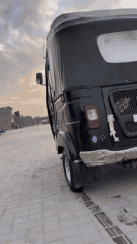 السلام عليكم تكتك البيع مجفته رقم وسنويه التكتك الموديل 2022 التكتك بيه ضربه جوه البك لايت السعر 8 وبيه مجال وهاذه رقمي راعيه ***********الرقم بي بس واتساب
