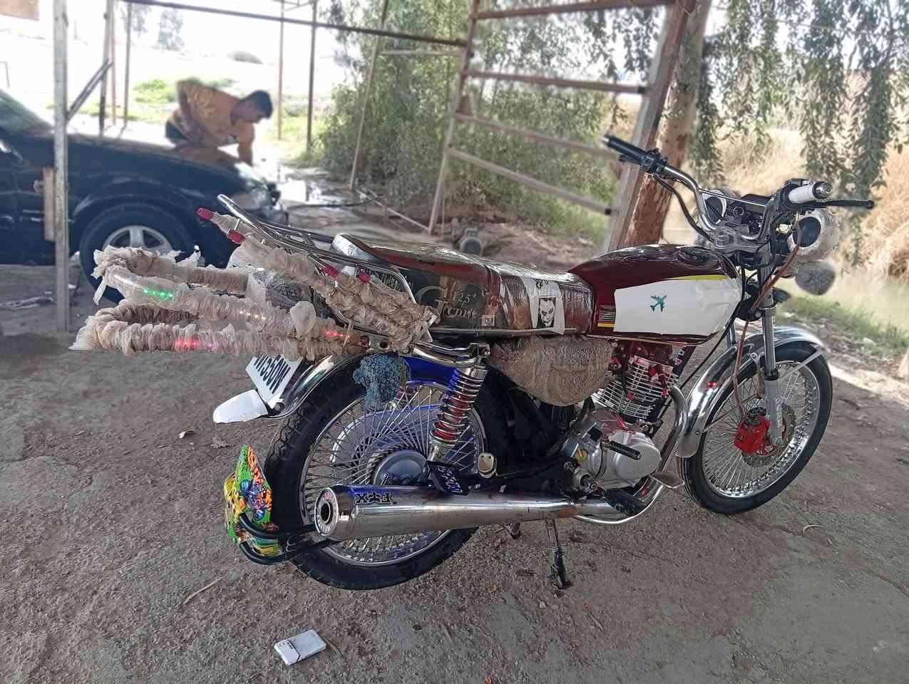 سلام عليكم تايكر 24 مكفول فقط الشاشه مثل ما اموضح بل فيديو عداهه مكفوله المجمبزه عله اخر حبايه مكاني ديالى شهربان جسر مهروت رقمي ***********
