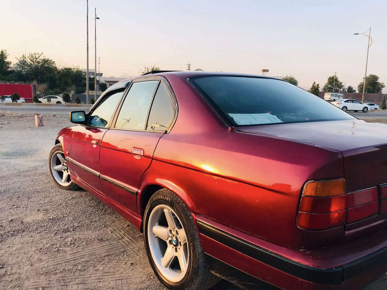 ***********
*********** 

33$
