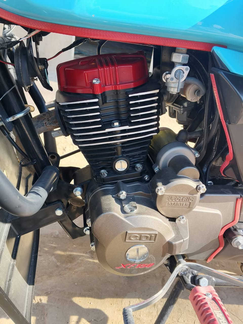 سلام عليكم دراجه شاينك للبيع اوراق اسكنر موديل2023طالعه2024
طوريج  ***********
السعر 950وبيه مجال
