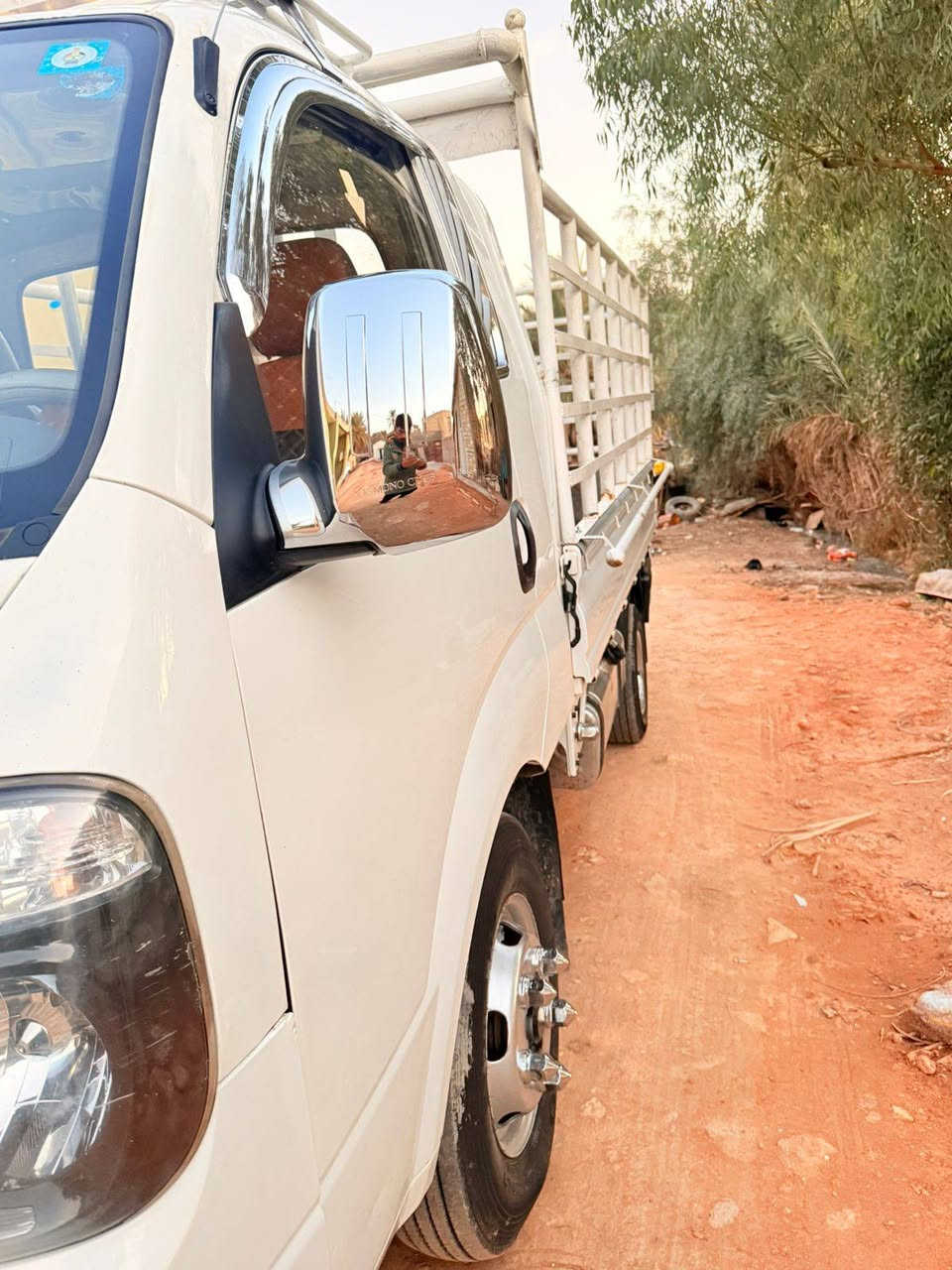 كيا موديل 2018 سياره جديده
مكينه وكير خير من الله حداديه جديد تخم تأير محور 
سياره جاهز من كل النواحي ماعايزه برغي رقم قادسيه نكليزي مداور ثاني يوم بسمي  ل مو شراي لا يخابر ويتعب 
*********** مامتواجد خاص لا تراسل الشراي يتصل
