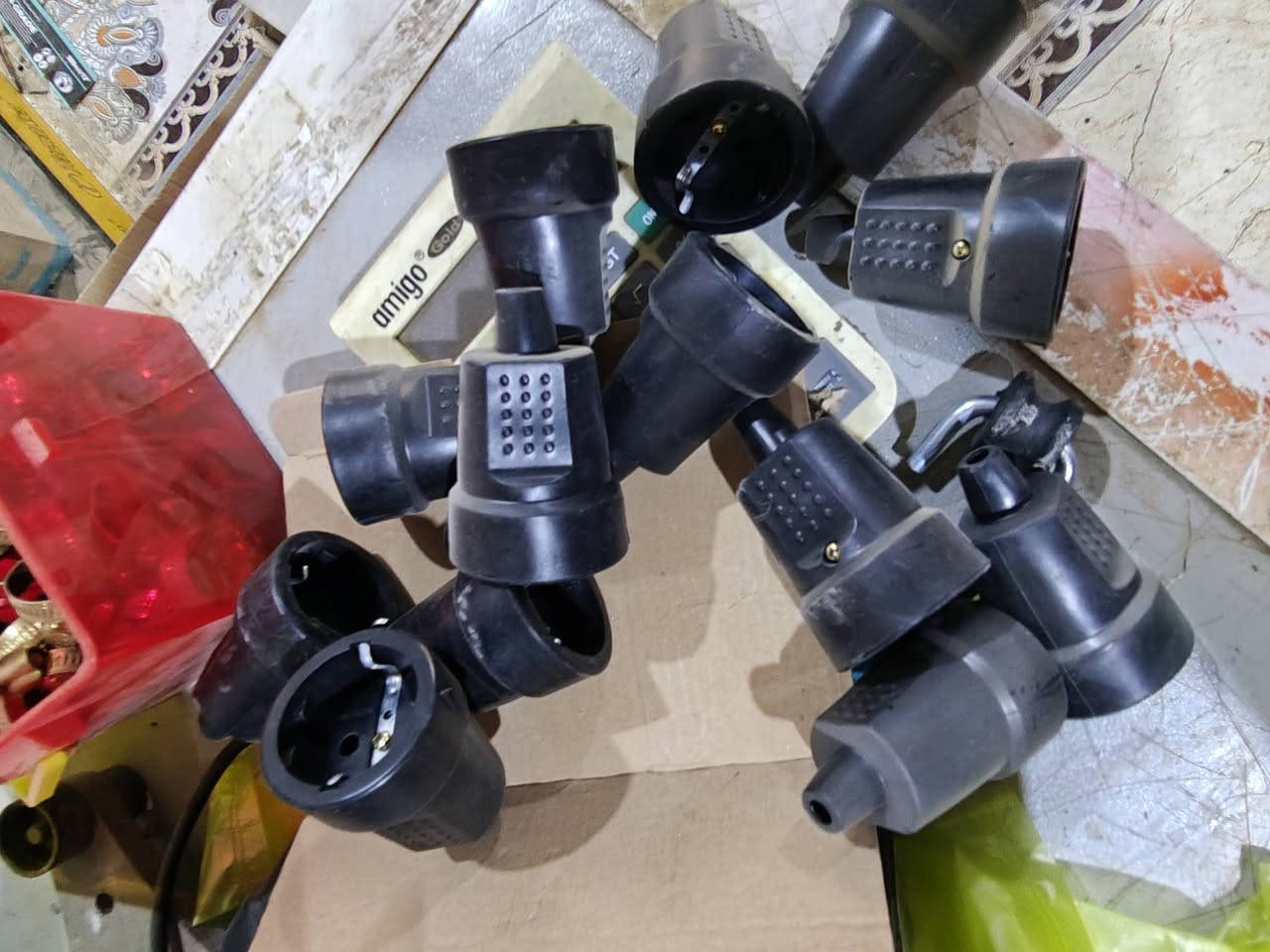 عندي ذني غراظ محل جوه سعر الجمله وعندي بعد اكو ممصورهن واذا تاخذهن شلع انزلك من سعرهن 100الف
رقمي بي واتس اب ***********
