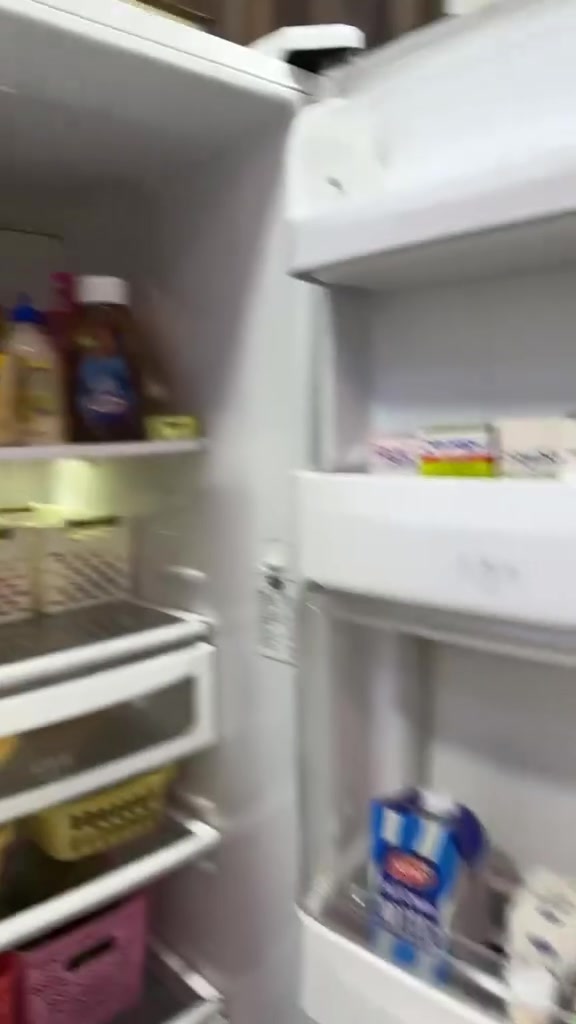 ثلاجة للبيع  ب600 مستعجل


**إذا كنت صاحب هذا الإعلان وتريد حذفه لأي سبب، رجاءا أرسل رسالة إلى الدعم الفني**
