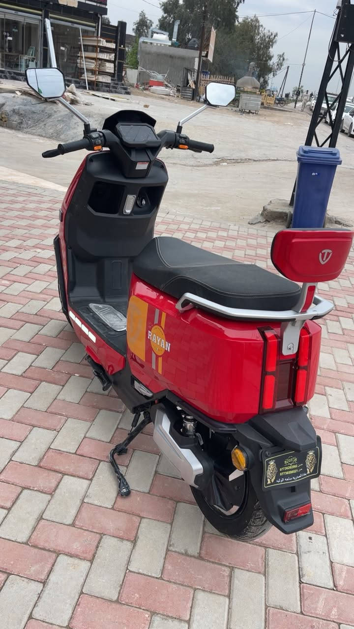 للبيع ريان وحش الكون مستخدمة شهرين فقط مابيهة نقص 6 بطاريات مسطرة كرافين جدد ضمان البطاريات 
بصمتين تشغيل عن بعد 
ملف 2500 
سرعتهة 70 
تمشي بالشحنة الوحدة 60km
سعرهة 875 الف مكاني بغداد ابو غريب الزيتون 
واتساب *********** / ***********
