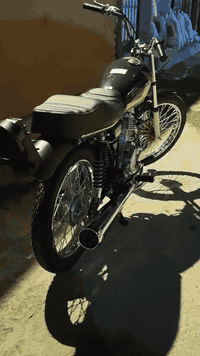 سلام عليكم
دراجه معمره صار شهرين نضيف كلش ابد ما متعبه قراضه كله  اصلي ...العنوان بغداد زعفرانيه 
***********
