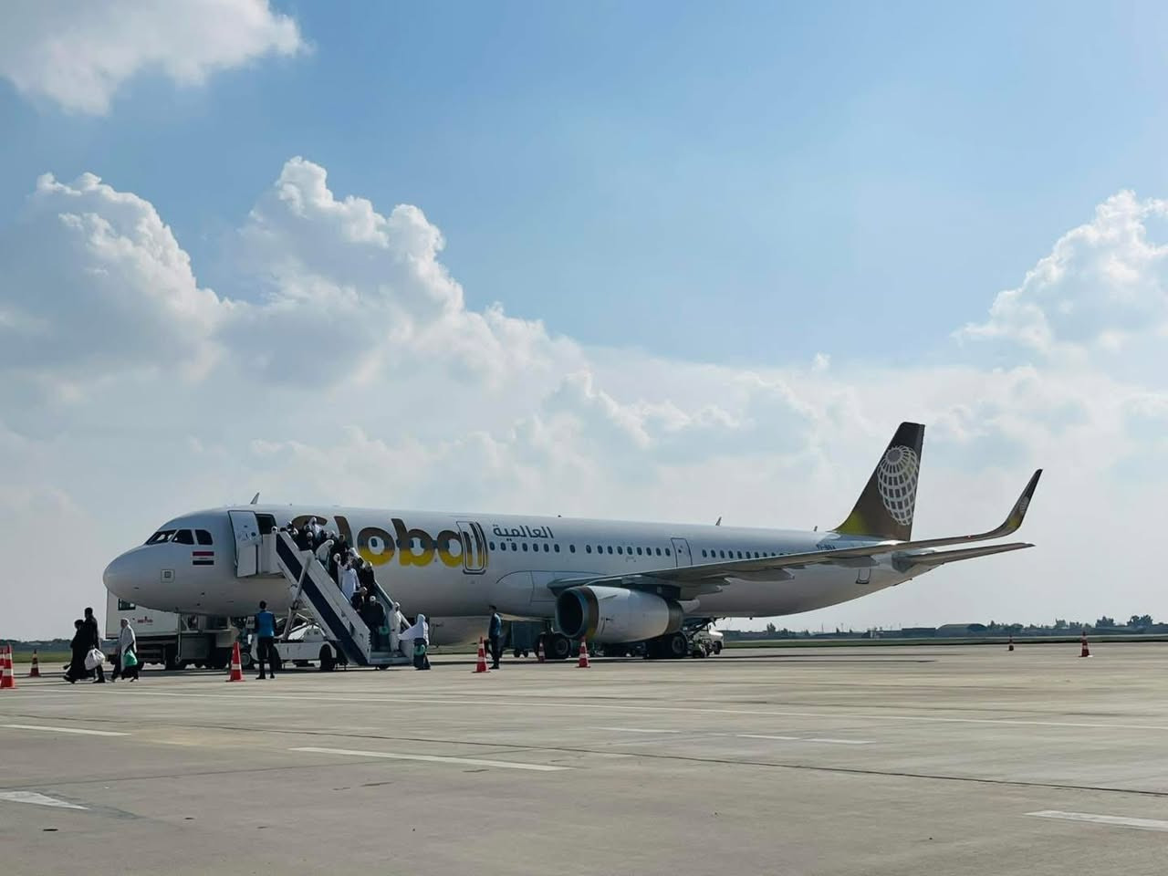 السلام عليكم ورحمة الله وبركاته
شركة قوافل الخير للحج والعمرة 
حملة المتعهد الحاج سيف العجياوي عمرة رمضان يوم 20 من شهر رمضان يعني العشره الاخيره طيران ذهاب وإياب 11 يوم شامل جميع الخدمات سارع لتسليم الجوازات خادمكم أبو ليث ***********/ ***********// ￼
