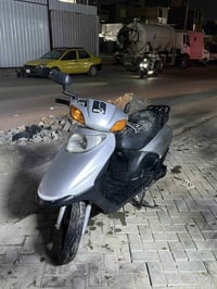 سبيسي ياباني للبيع بيها خيط بسيط كلش حتى متدخن  سعر 350 بيها مجال بسيط...