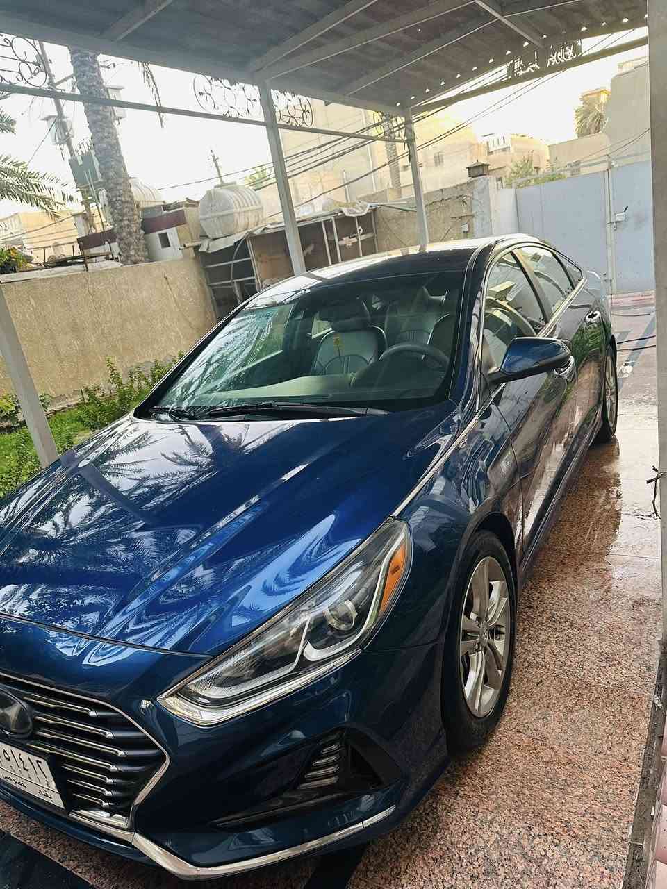 سلام عليكم للبيع هونداي سوناتا مديل 2018وارد امريكي حادثه باب السئق مصلح نفسه ومصبوغ والجاملغ شويه  مصلح ومصبوغ  يرباك كله سليمه بس فقط برده   فول مواصفات ماعده الفتحه  السعر 120العنوان بغداد الجديده حي الخليج  للستفسار ***********
