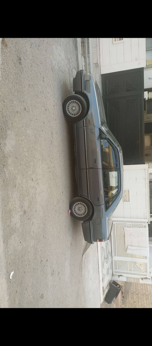 مازدا 626 موديل 1990 سبوخ عامه له سه ر ساخه بيش و بشتي به شه رت فول مواسه فاته سلايت جام كربا اوينه كربا ره قه م و سه نه وي تازه ي دفتر به نزيني هه يه سعر 38 ***********
*********** شقلاوة, أربيل
