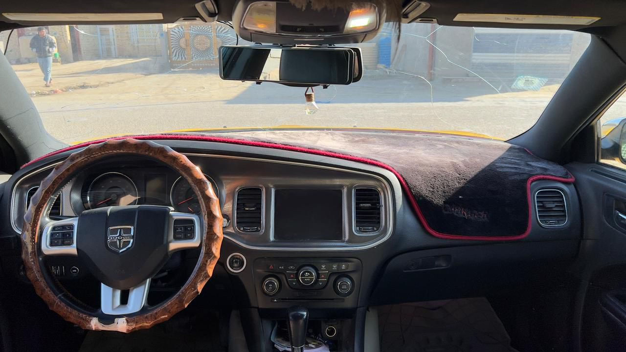 دوج جارجر 2014
محرك 3600 

السياره  رقم بغداد 

السياره بيه الجاملغ لأيمن ودوسه

مكانها ذي قار /ناصريه . 

سعرها 150 $ بي مجال قليل ***********
