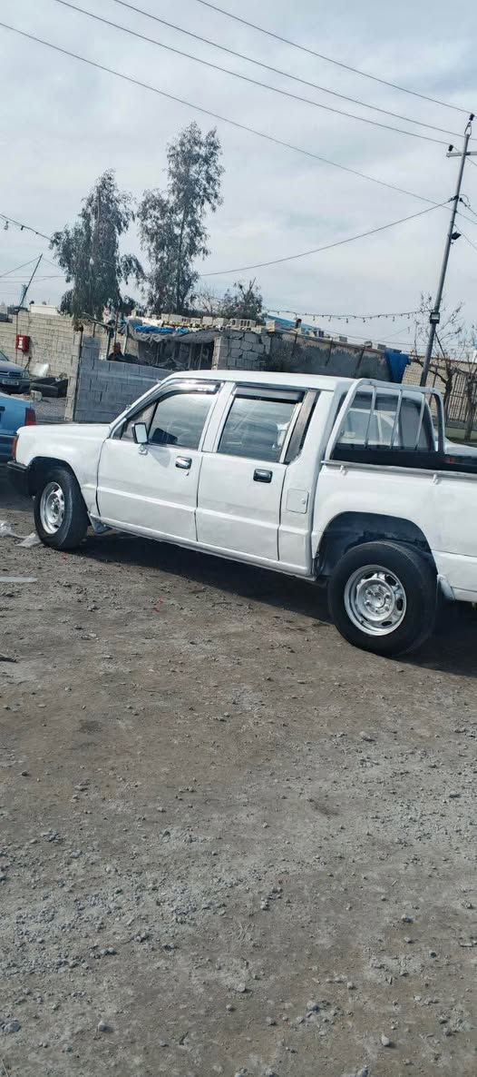 سلاوتان ليي بيت ئةم سةيارة جوانة بؤ فرؤشتنة گير و مةكينة بةشةرتة مةكينة بيلادة
ئارم پلاستيك هةوليرة مووس و براوة بةشةرتة
گةرمي و فلجة و لايتي مةزبووتة  تةقةو رةقةي بةشةرتة مالي دؤستة سحري 22وةرةقة و مةجاليكي برايانة  شوين حاجياوا  *********** رانية, السليمانية
