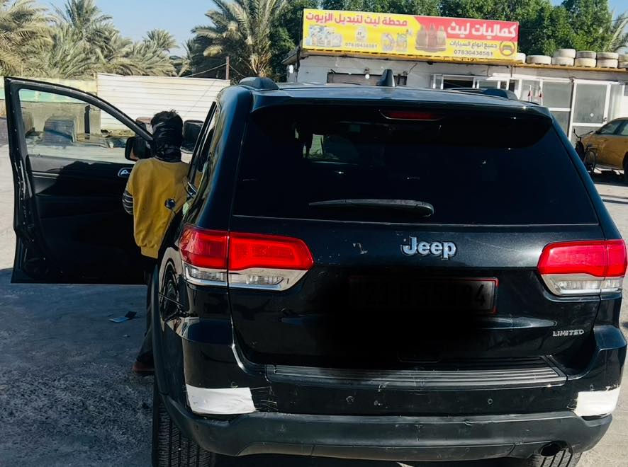 جيب لاريدو موديل 16 سيارة جديدة تشغيل عن بعد سوداء كاملة السيارة
‏ناقص بيها استفسار اكثر ‏اتصل على الرقم المكان بابل

***********‏
