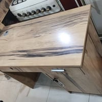 للبيع ميز مكتب اخو الجديد اي عيب مابي السعر ب75الف قفل   مكاني بغداد ح...