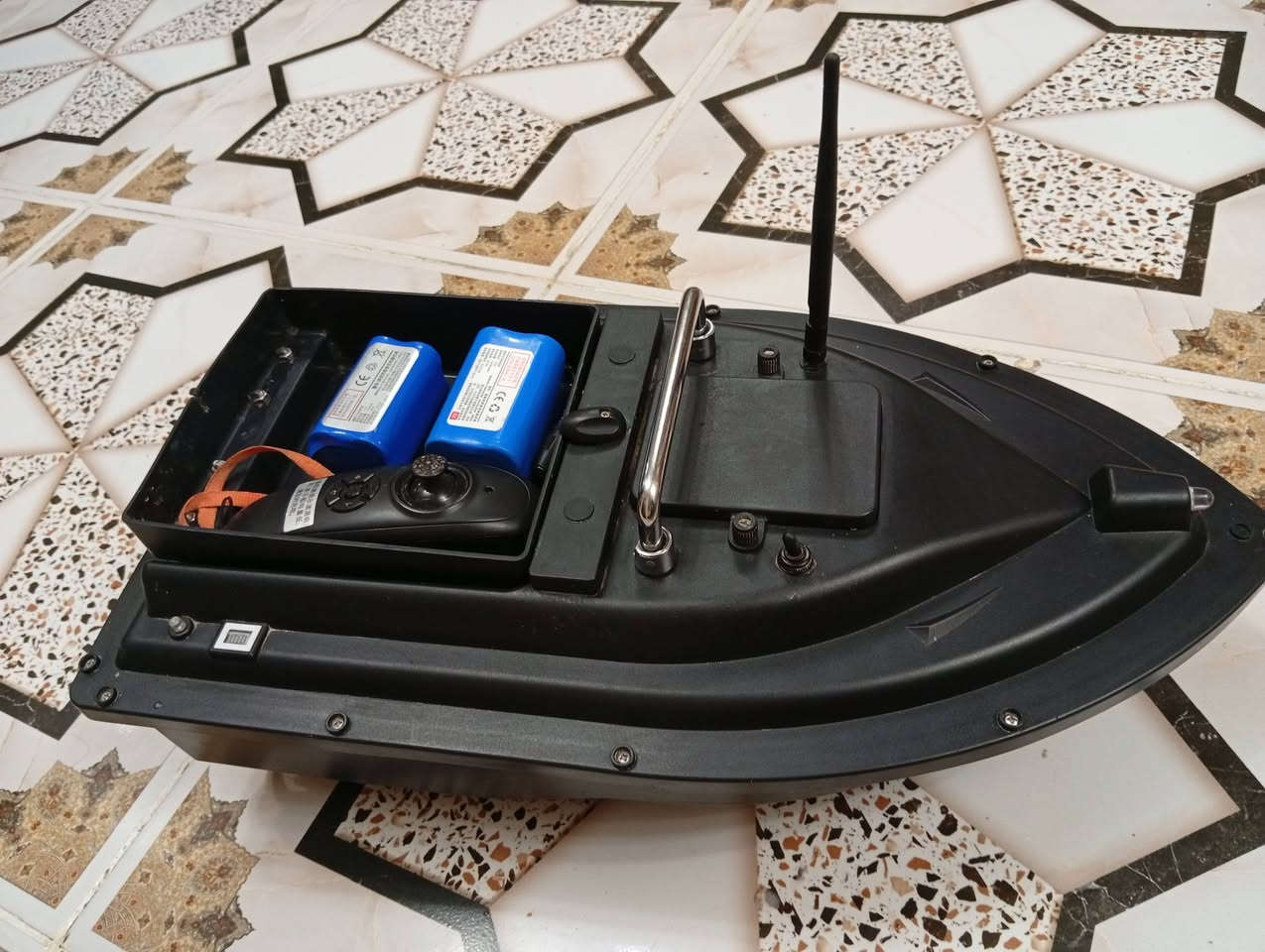 اسلام علیکم عندی بلم صید مسافە 500 متر باتری 12000 الف مستعمل بطاریات عدد 2 سعرە 75 الف یوجد توصیل


**إذا كنت صاحب هذا الإعلان وتريد حذفه لأي سبب، رجاءا أرسل رسالة إلى الدعم الفني**