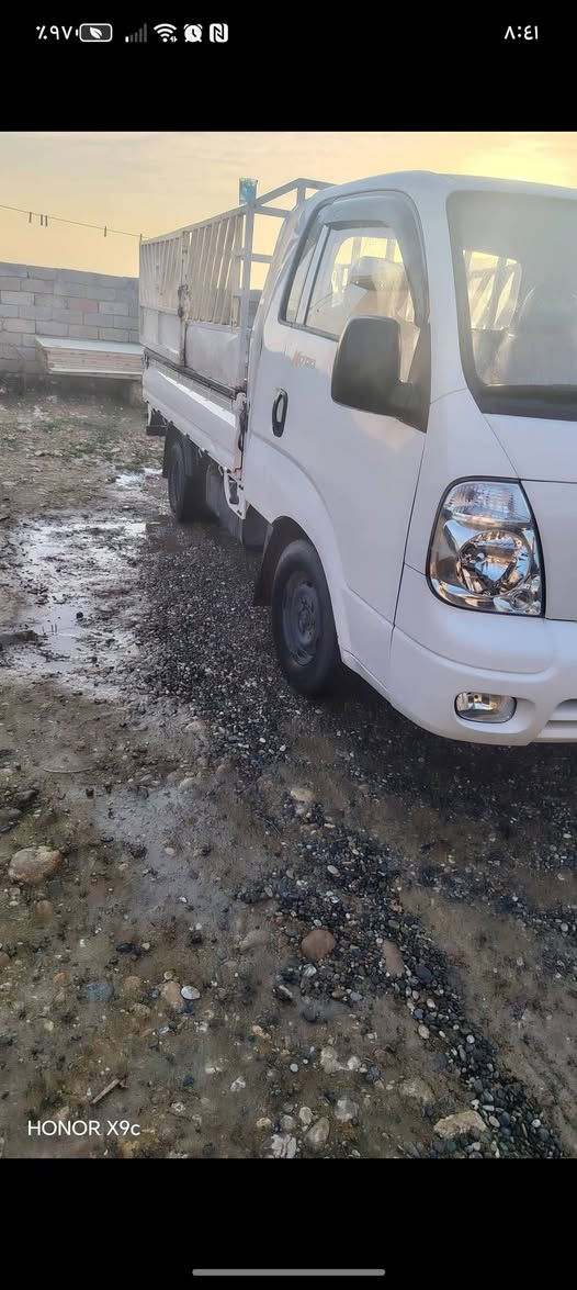 كيه حمل موديل 2010بدون صبغ شاصي شرط محرك شرط كير مكفول تدفئه تبريد ثلج شرط تحويل *********** بي واتساب
