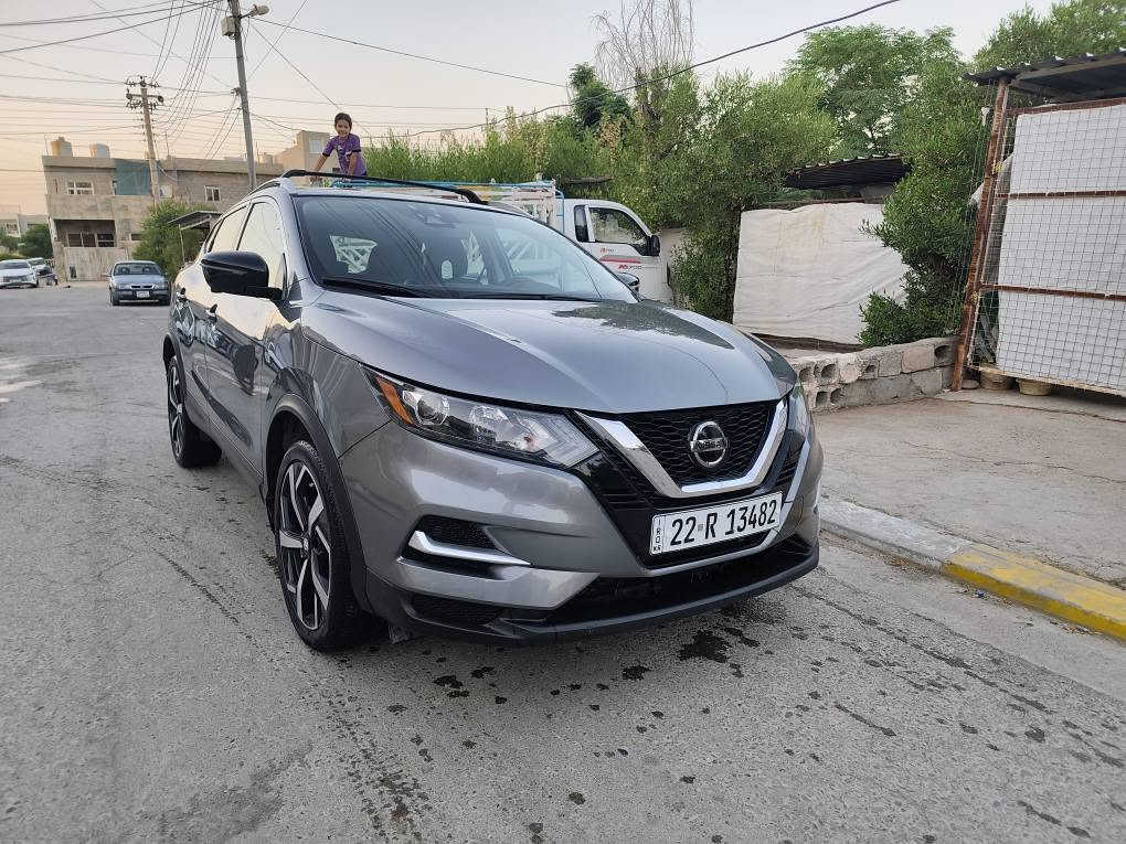 نيسان روج سبورت أمريكي 2022 مواصفات SL AWD فوول مواصفات فور ويل بصمة تشغيل وبيبان وتشغيل عن بعد وكشنات جلد وتدفئة رادارات وكامرات  360 درجة بعد فيها كثير مواصفات فقط بدون سلايت وكشن خزن ماشية 35 كيلو رادار وحجر بيئة شرط ايرياك كلها سليمة حادث موضح بالصور جاملغ سائق وشبر بونيد وشبر باب بدون دواخل بدون ايرياك سيارة نظيفة ايد وحدة
 السعر 170 وبيها مجال مكان اربيل 
***********
*********** أربيل, العراق
