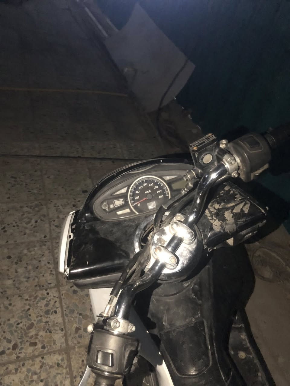 بيسي  اكس جيل اول الدراجه بيه تنقيص بصيط مكينه 125 المازده موجوده يرادله ترتبي شويه 
السعر 650 وبيه مجال بصيط المكان بغداد جديدة


**إذا كنت صاحب هذا الإعلان وتريد حذفه لأي سبب، رجاءا أرسل رسالة إلى الدعم الفني**