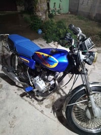 دراجة للبيع 325وبيها مجال ما متواجد فقط 07727999344 نشكرر الدمن