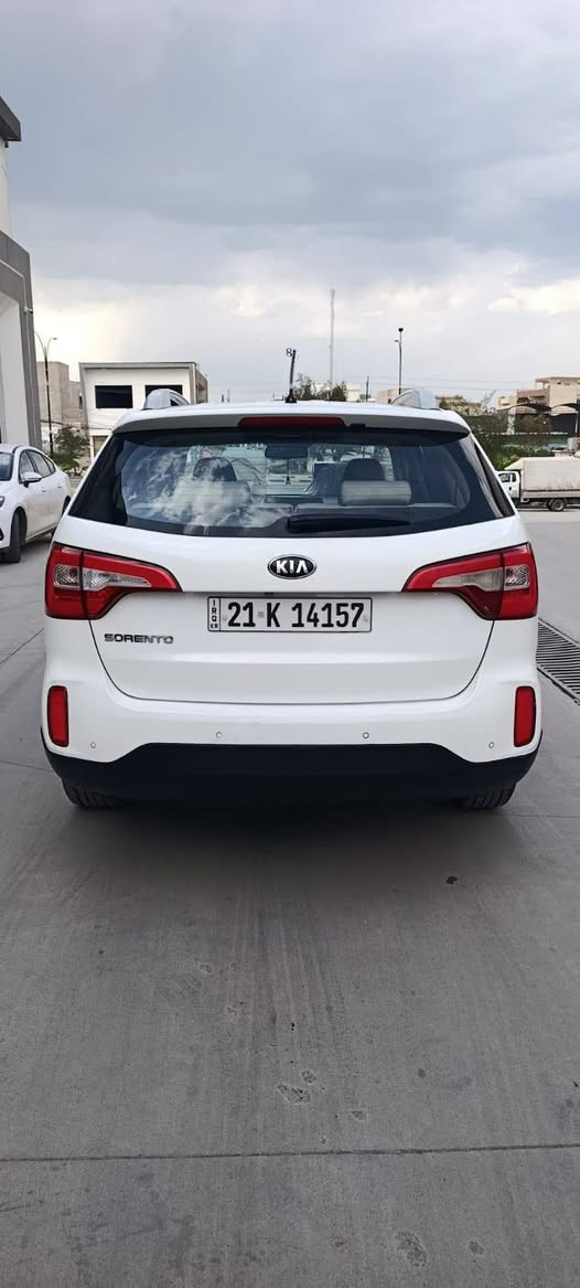 سورنتو 2014 خليجي فول مواصفات عدا الفتحه
كفالة عامه من الصبغ والتبديل 
ماشيه 125 حقيقي سياره جديده وضع شركه
سنويه وهزه جديد لل ٢٠٣٠
محرك ٤ شرط جديد كير صدر كلو جديد

سعر مناسب جدا 168  قفل ببيع نقد فقط مكاني القياره 
*********** مكلف بالنشر اتصل على صاحبها
