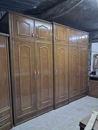 يعلن معرض الموسوي عن وجود غرفه نوم خمسه أبواب وملحق ست قواطع كل باب وح...