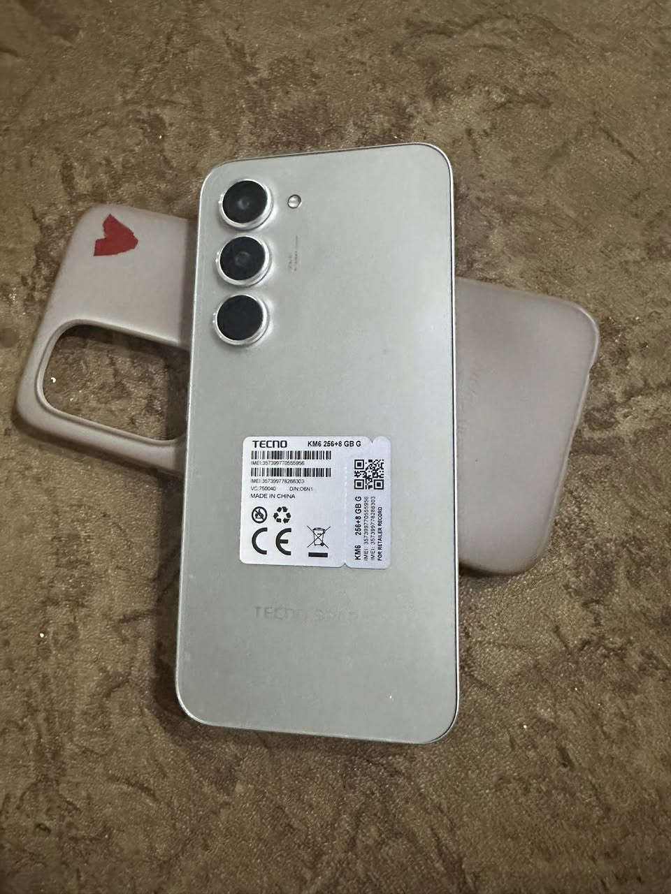 للبيع كلمن وسعره متوفر وات ساب ***********

